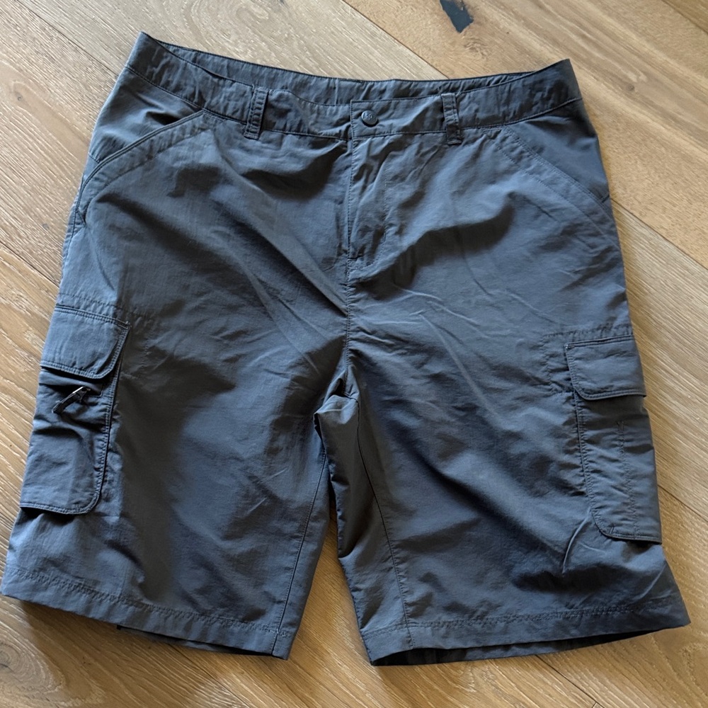 REI Men's Cargo Shorts in Charcoal